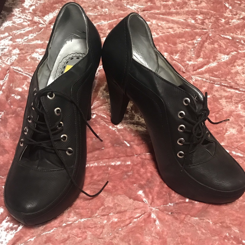 Black lace tie heels